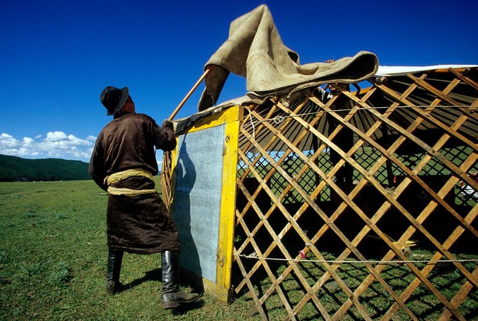 yurt building
