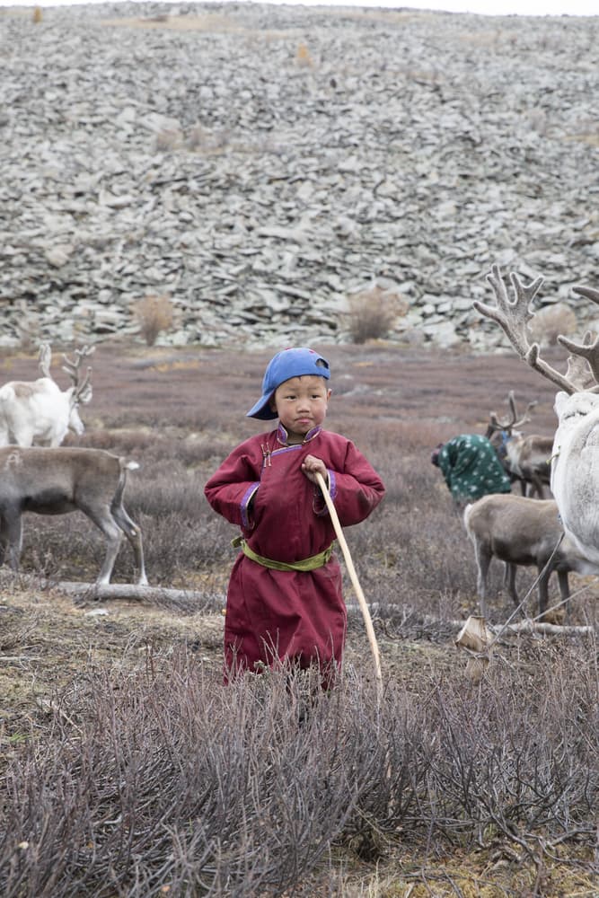 Los niños de las estepas de Mongolia